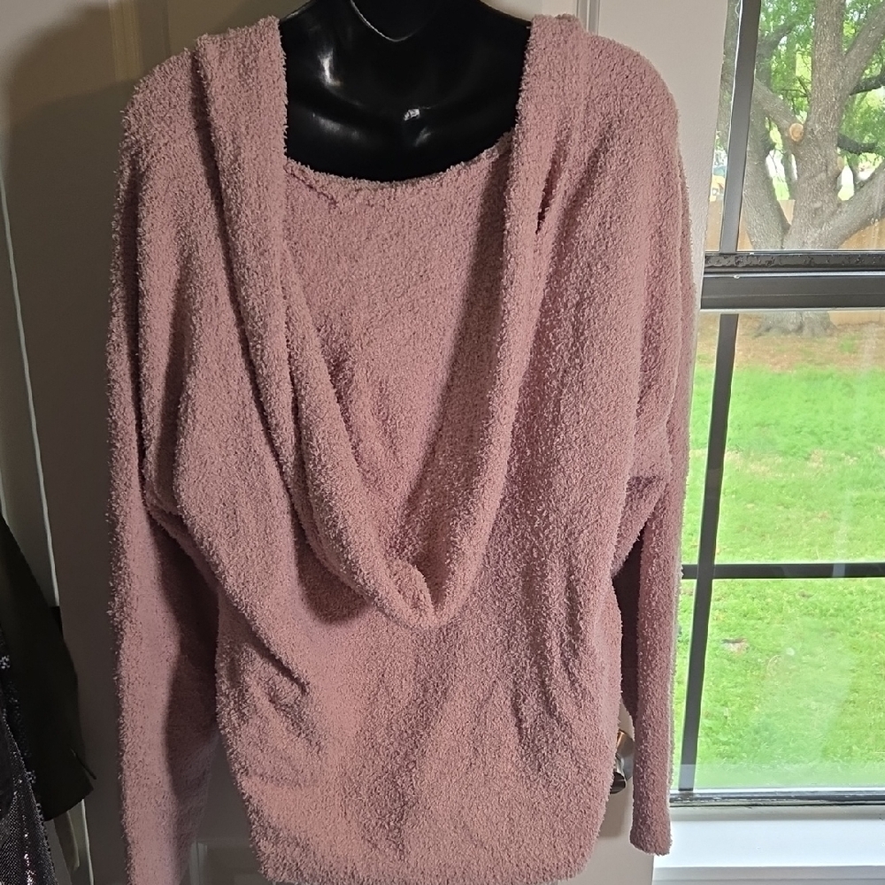 P'tula Cozy Pink Hooded Sweater Size M - Picture 2 of 3